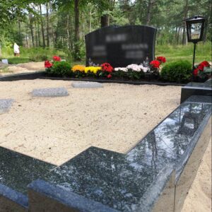 Hauakivi mustast Gabbro Diabase graniidist